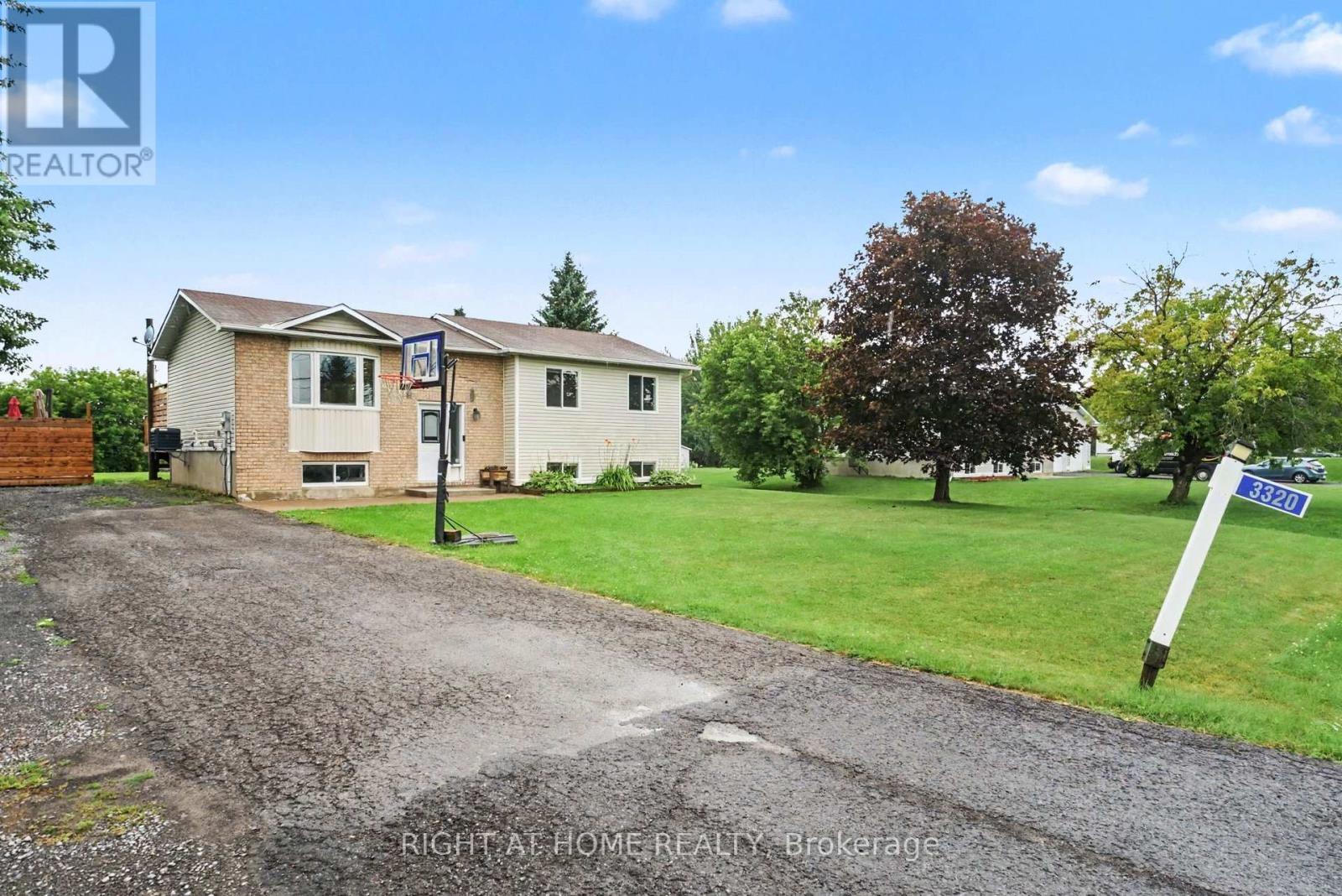3320 Gendron Road, Clarence-Rockland, ON - Outdoor