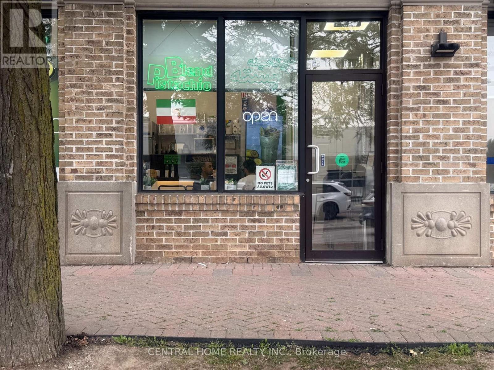 104 - 10376 Yonge St, Richmond Hill, ON