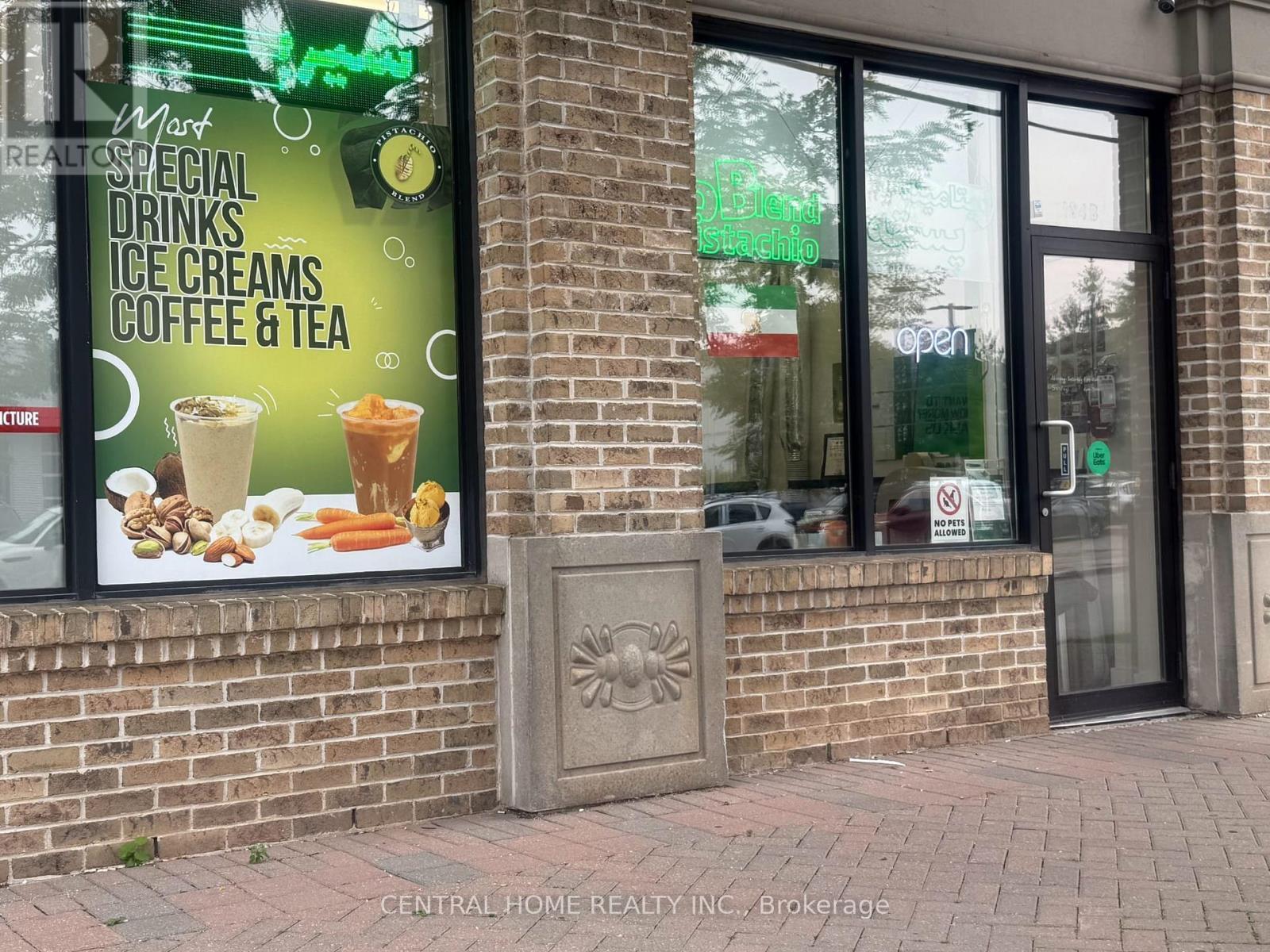 104 - 10376 Yonge St, Richmond Hill, ON