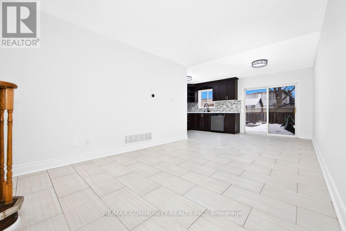 1049 Kennedy Circle, Milton, ON - Indoor