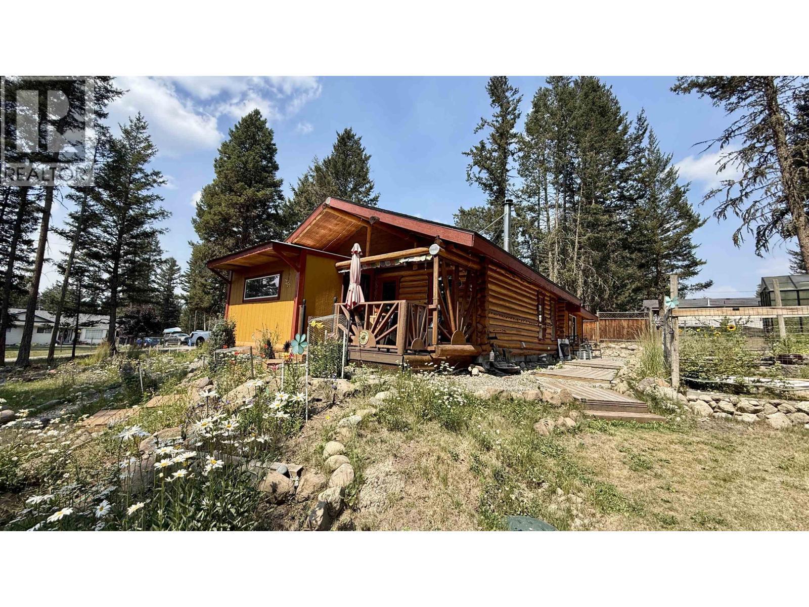 4863 Cumsu Place, 108 Mile Ranch, BC - Outdoor