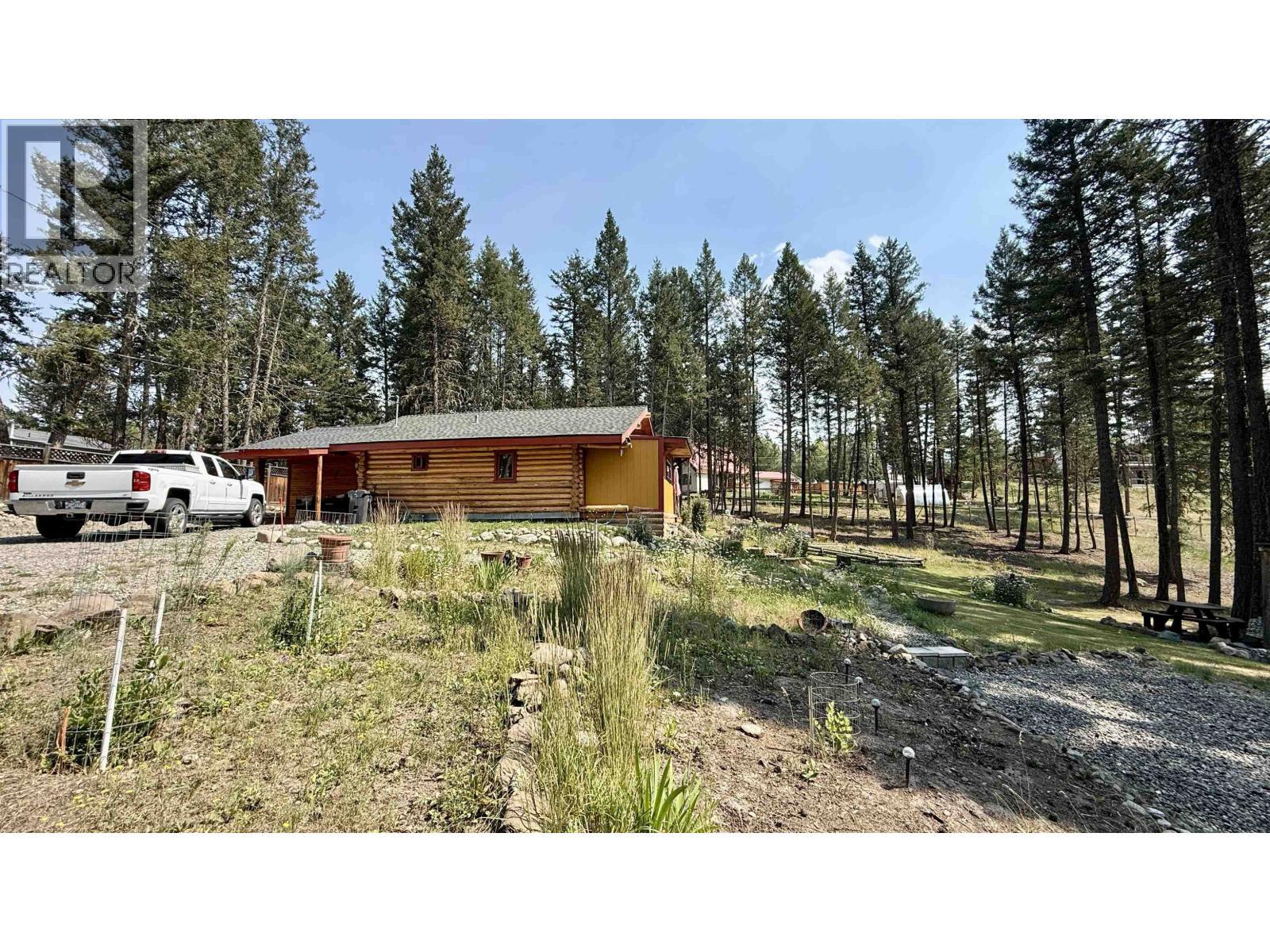4863 Cumsu Place, 108 Mile Ranch, BC - Outdoor