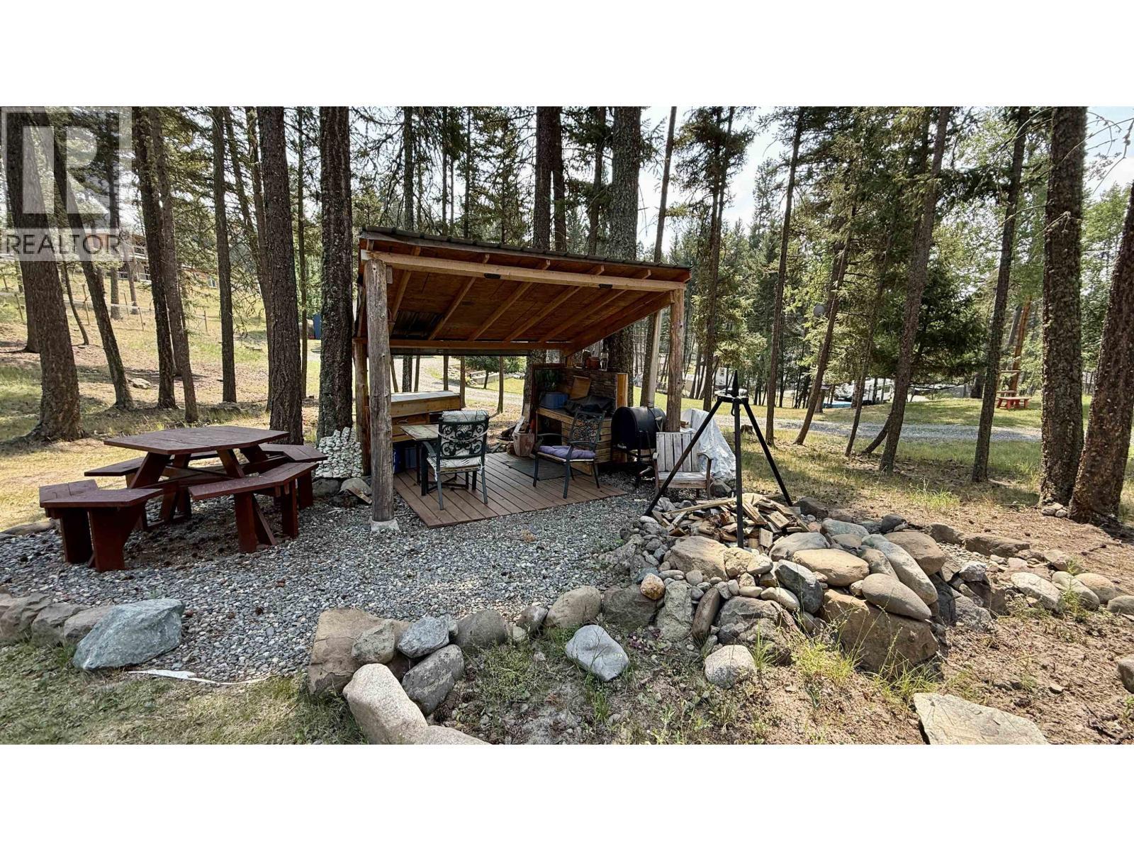 4863 Cumsu Place, 108 Mile Ranch, BC - Outdoor