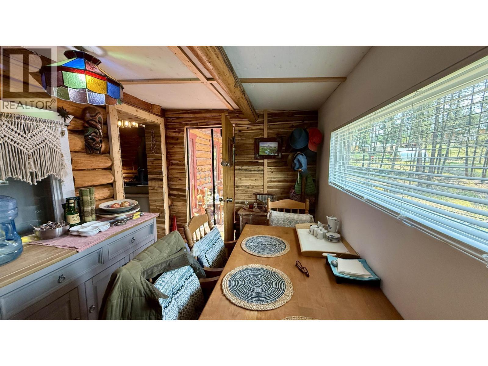 4863 Cumsu Place, 108 Mile Ranch, BC - Indoor
