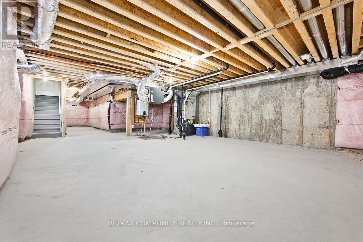 33 Liam Lane, Markham, ON - Indoor Photo Showing Basement
