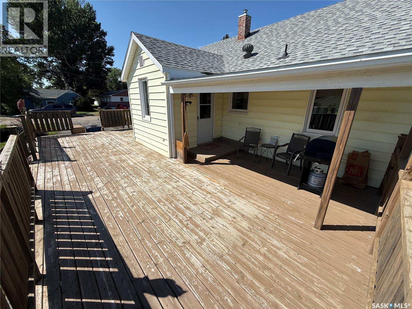 401 2Nd Avenue E, Shellbrook, SK - Outdoor With Deck Patio Veranda With Exterior