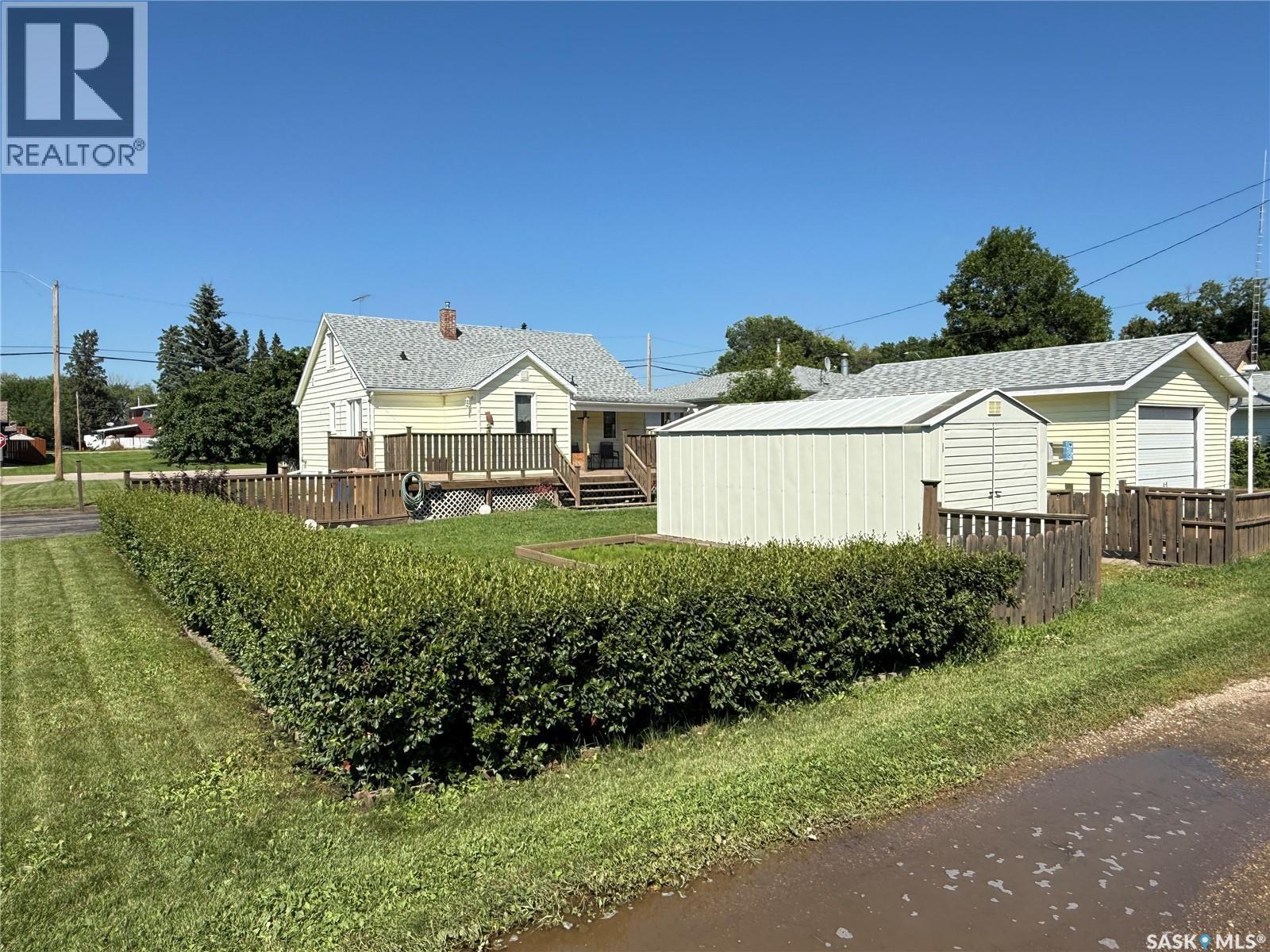 401 2Nd Avenue E, Shellbrook, SK - Outdoor