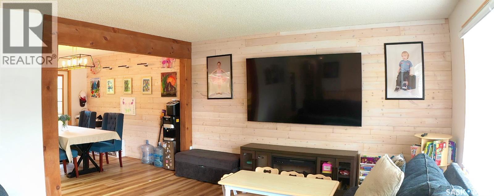 12 Redfield Bay, Yorkton, SK - Indoor With Fireplace