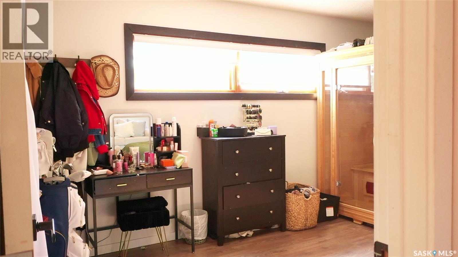 12 Redfield Bay, Yorkton, SK - Indoor Photo Showing Other Room