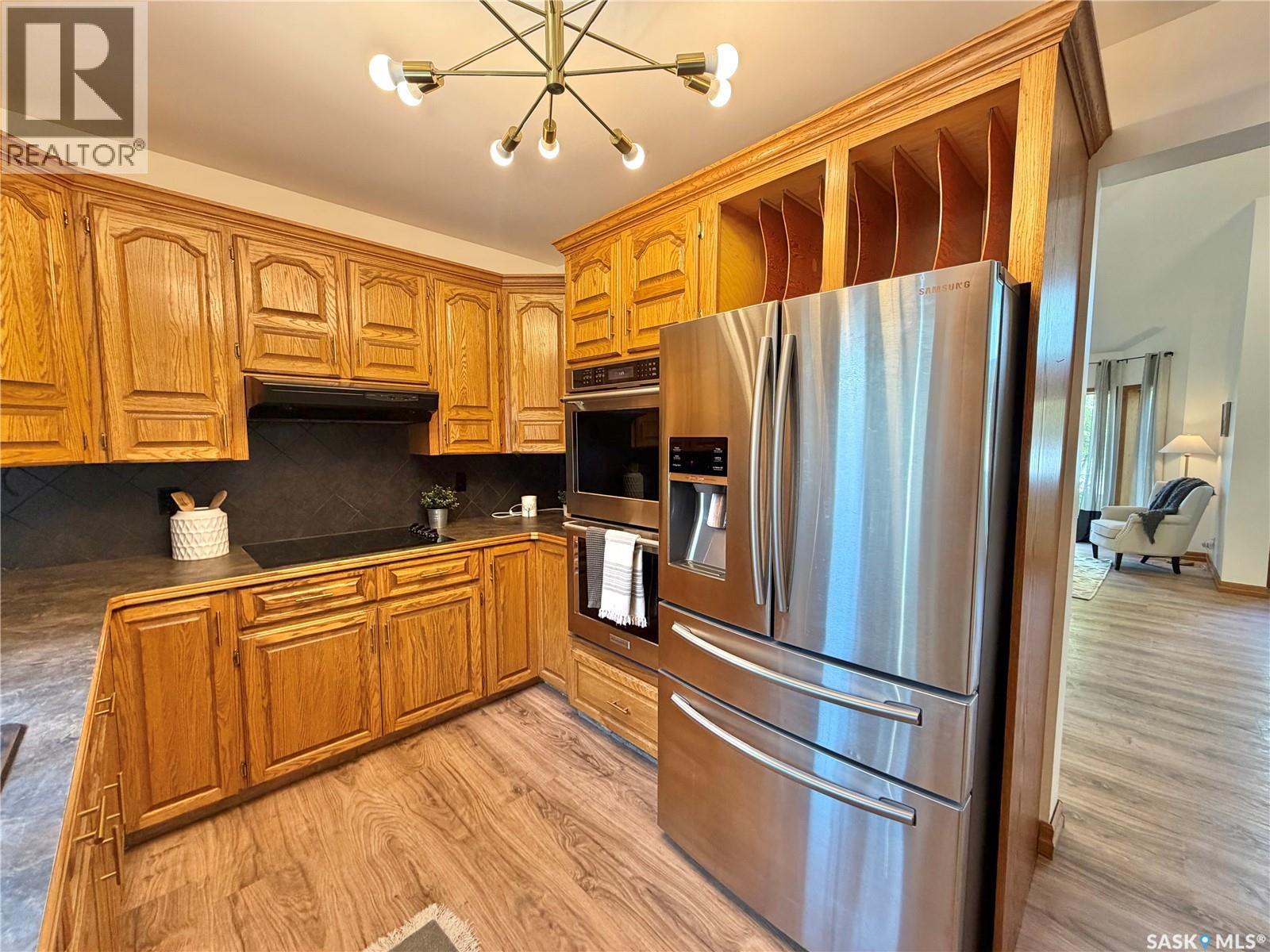 116 Morrison Drive, Yorkton, SK - Indoor Photo Showing Kitchen