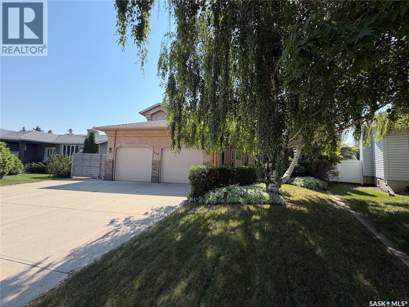 116 Morrison Drive, Yorkton, SK - Outdoor