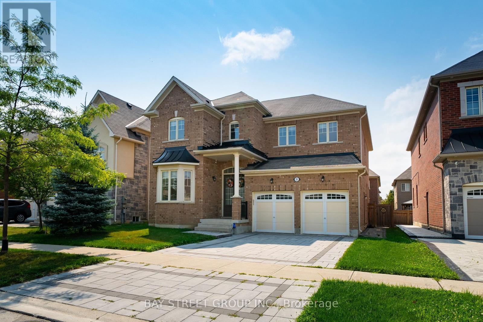 31 Woodgate Pines Drive, Vaughan, ON - Outdoor With Facade