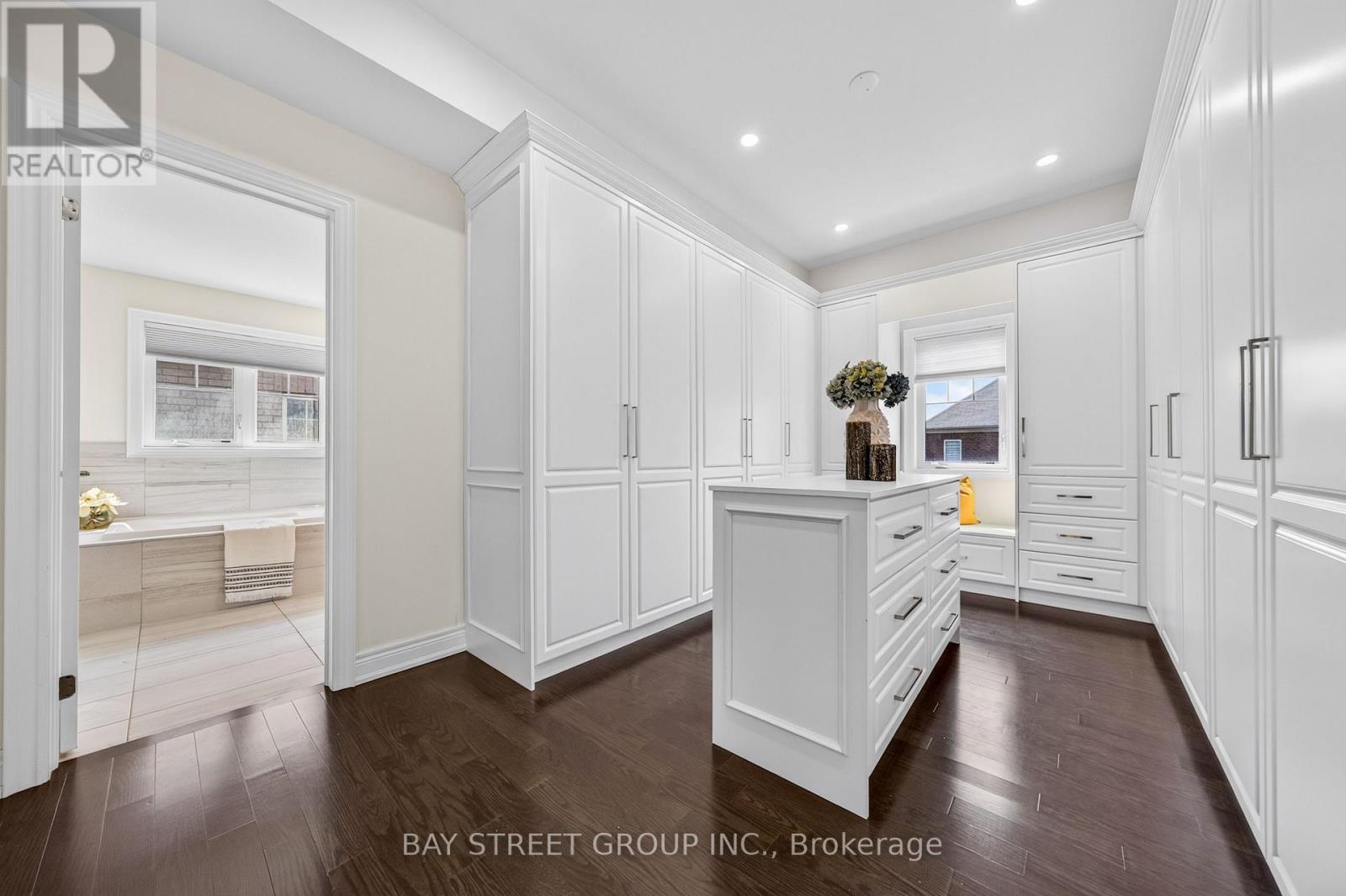 31 Woodgate Pines Drive, Vaughan, ON - Indoor Photo Showing Other Room