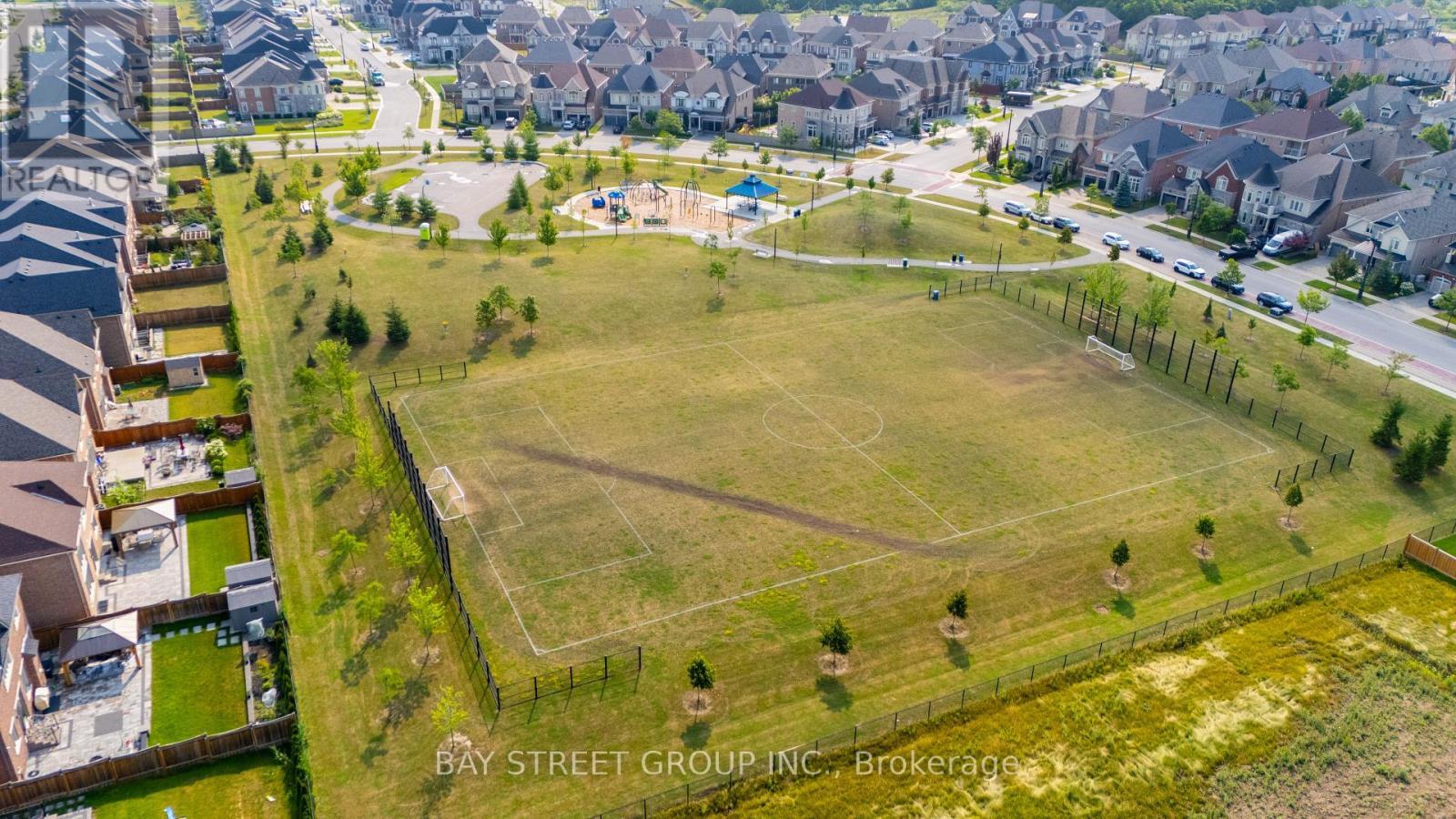 31 Woodgate Pines Drive, Vaughan, ON - Outdoor With View