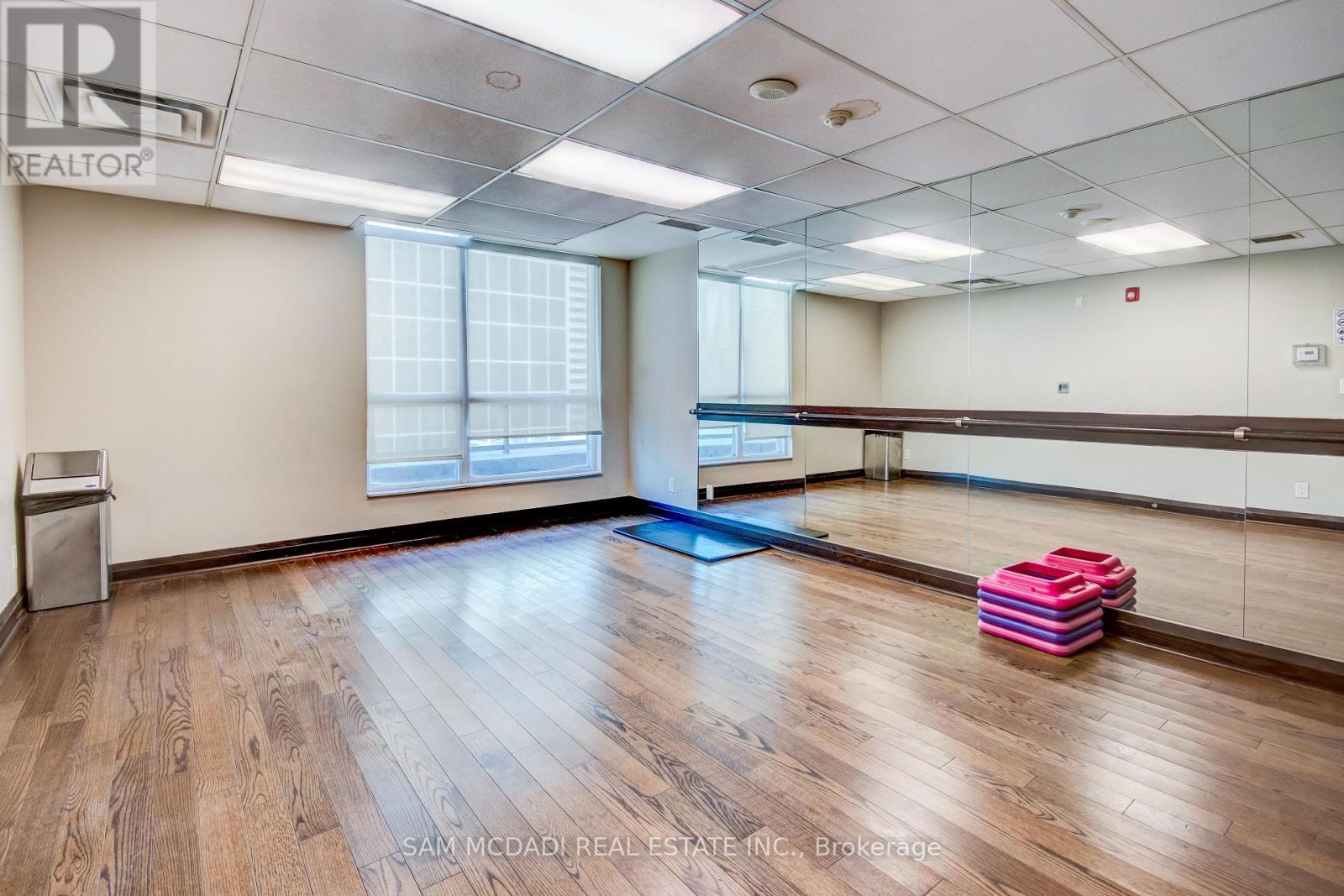 2205 - 208 Enfield Place, Mississauga, ON - Indoor