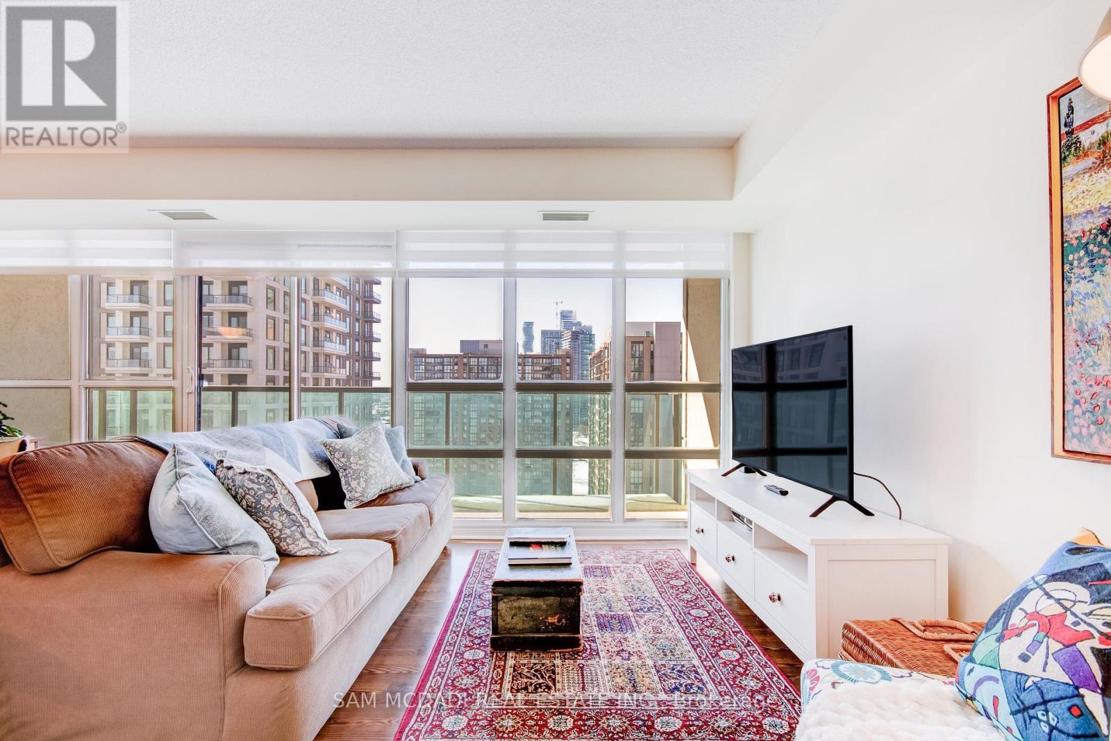 2205 - 208 Enfield Place, Mississauga, ON - Indoor Photo Showing Other Room