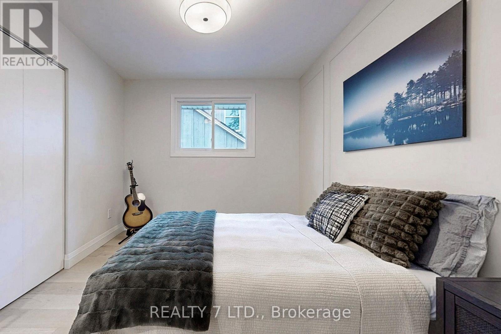 776 Garth Street, Hamilton, ON - Indoor Photo Showing Bedroom