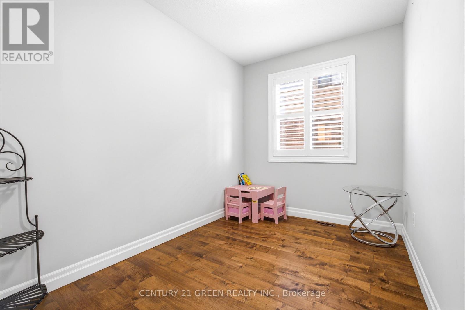 2824 Doyle Drive, London South, ON - Indoor Photo Showing Other Room