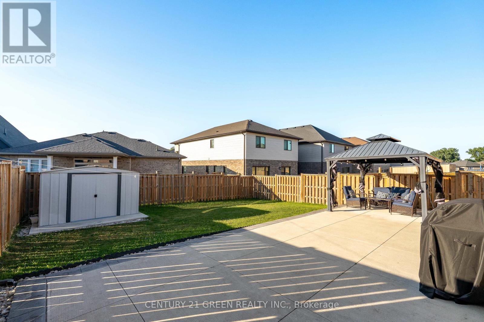 2824 Doyle Drive, London South, ON - Outdoor With Deck Patio Veranda