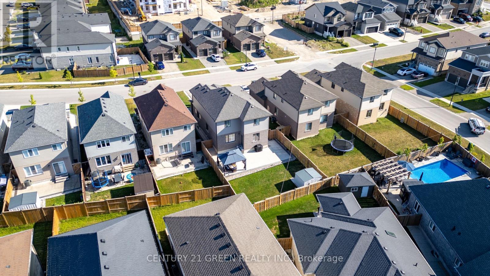 2824 Doyle Drive, London South, ON - Outdoor With View