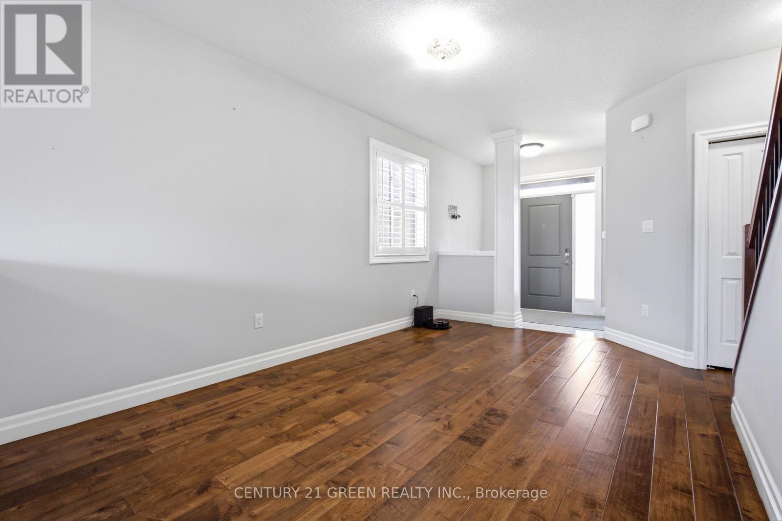2824 Doyle Drive, London South, ON - Indoor Photo Showing Other Room