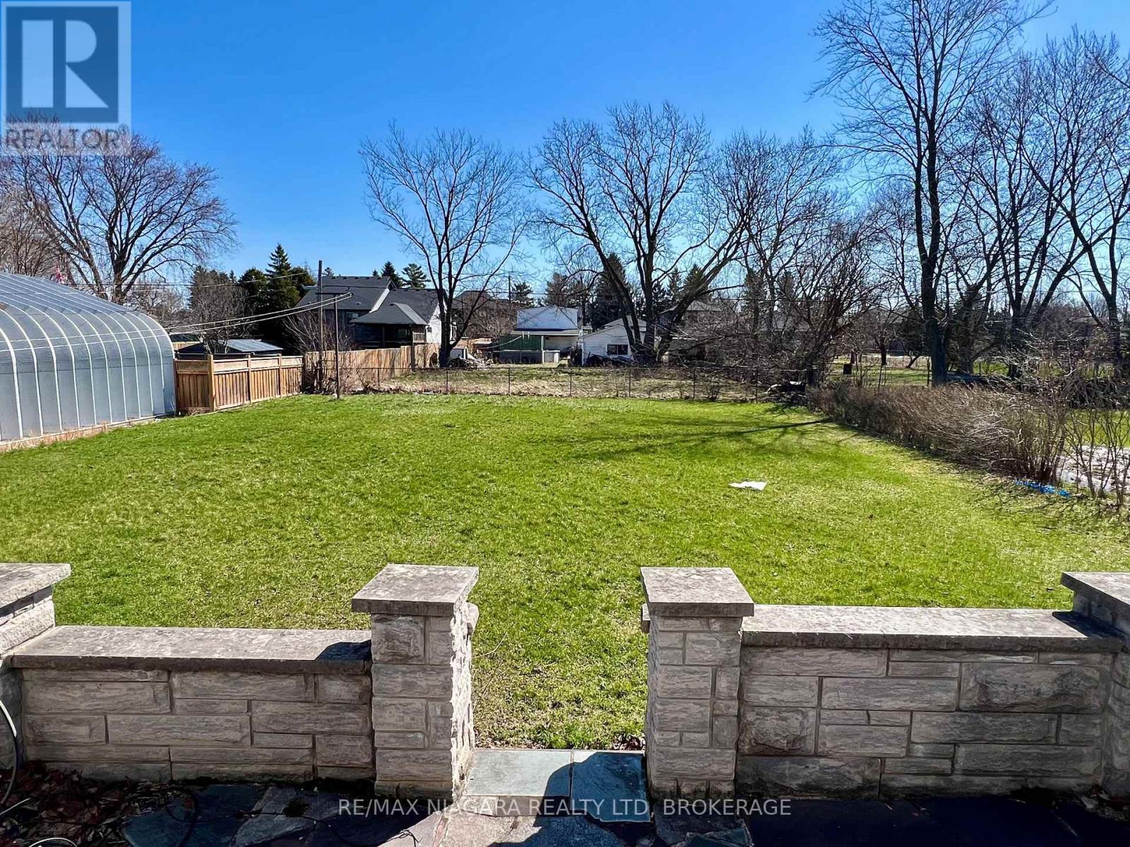 Room for a Pool or Workshop - 4628 Baldwin Avenue, Niagara Falls (Ascot), ON - Outdoor