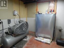 compressor room -