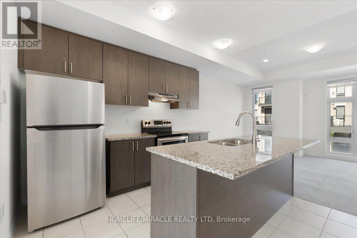 1392 Coral Springs Path, Oshawa, ON - Indoor Photo Showing Kitchen With Double Sink With Upgraded Kitchen