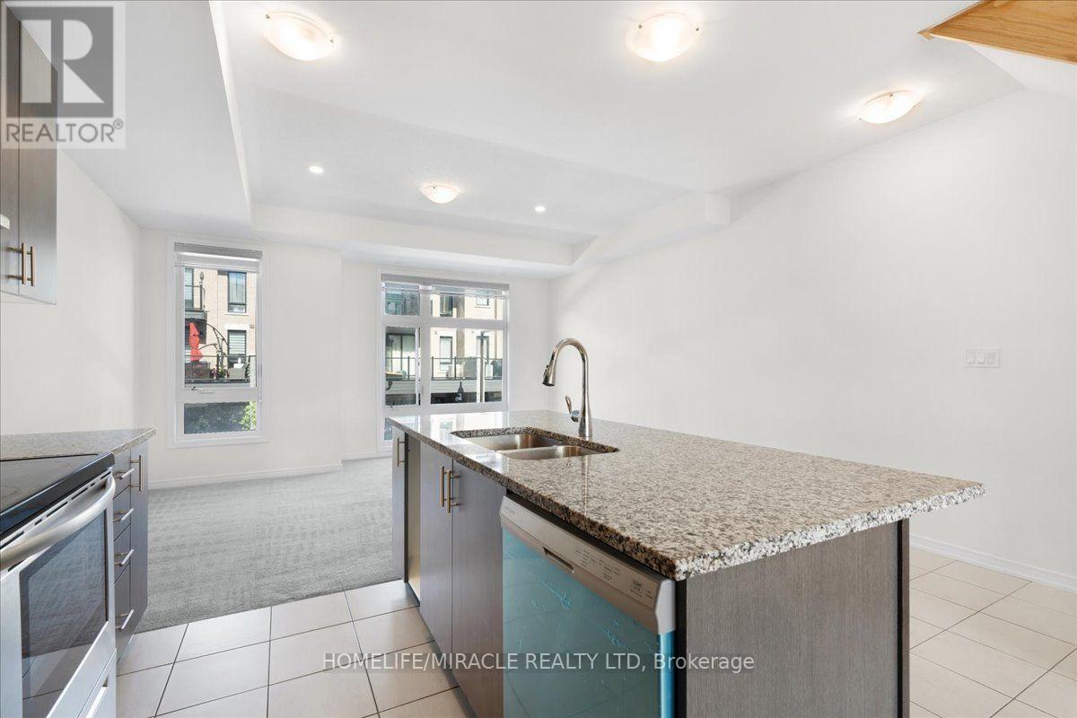 1392 Coral Springs Path, Oshawa, ON - Indoor Photo Showing Kitchen With Double Sink With Upgraded Kitchen