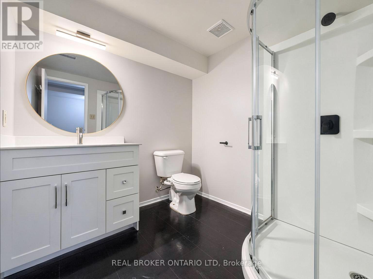 713 Railton Avenue, London East (East I), ON - Indoor Photo Showing Bathroom