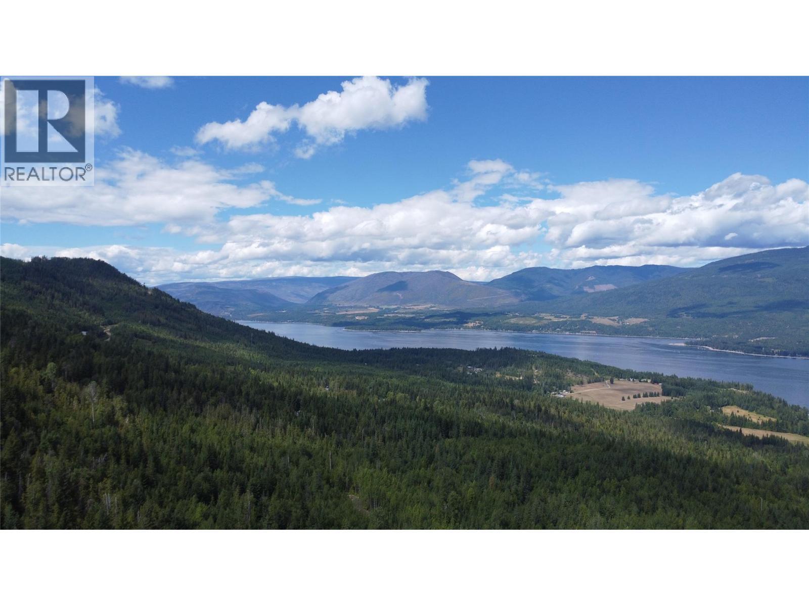 5055 Ridge Road, Eagle Bay, BC