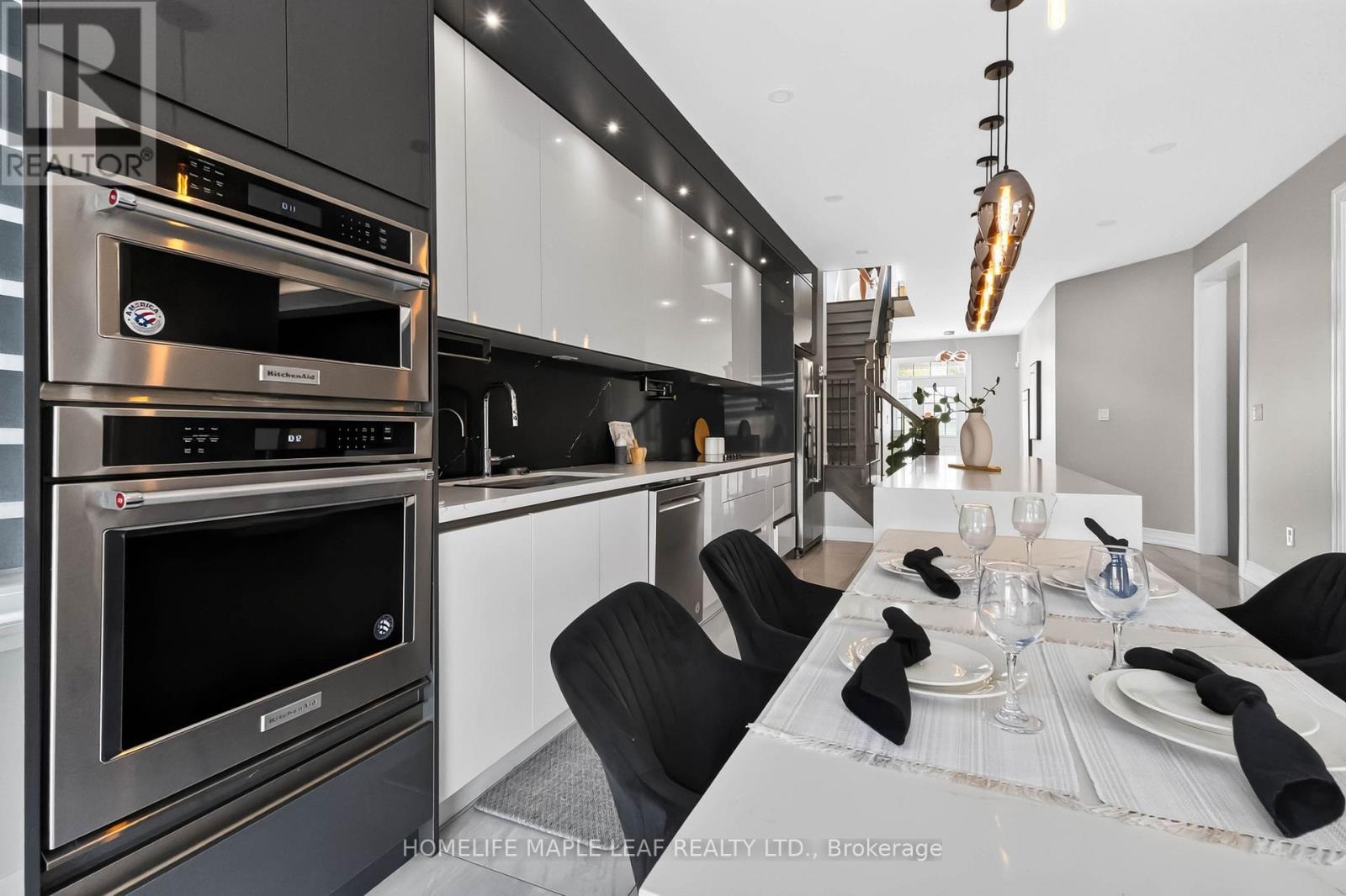 20 Wannamaker Crescent, Cambridge, ON - Indoor Photo Showing Kitchen