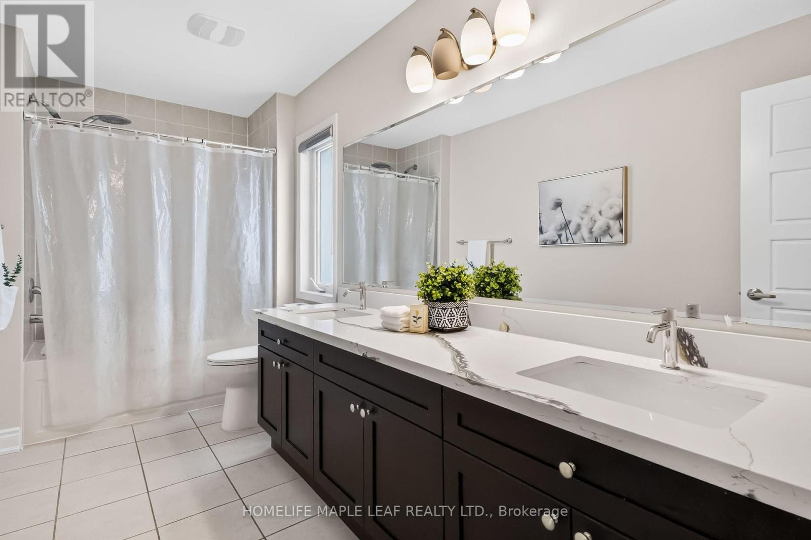 20 Wannamaker Crescent, Cambridge, ON - Indoor Photo Showing Bathroom