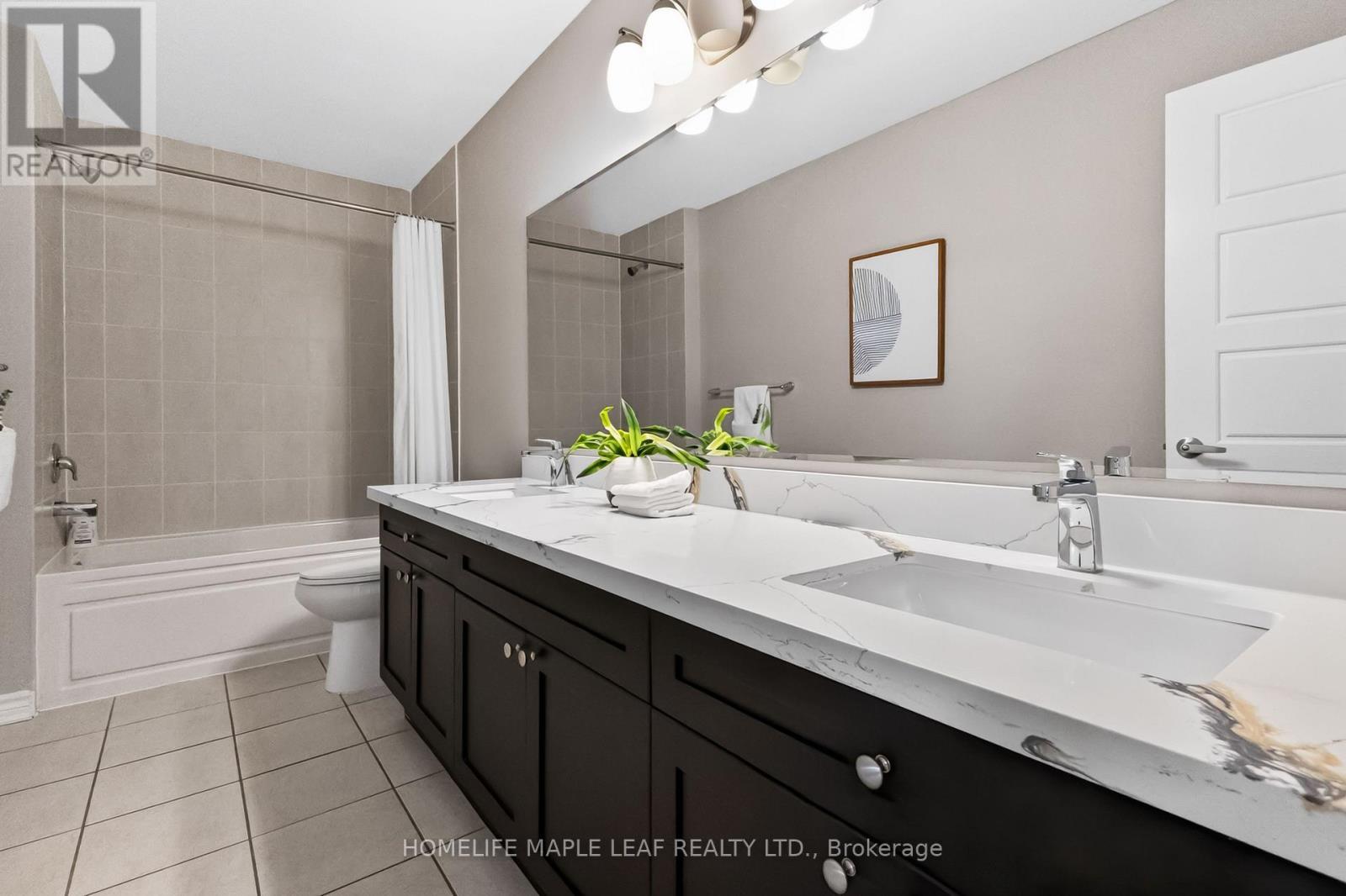 20 Wannamaker Crescent, Cambridge, ON - Indoor Photo Showing Bathroom