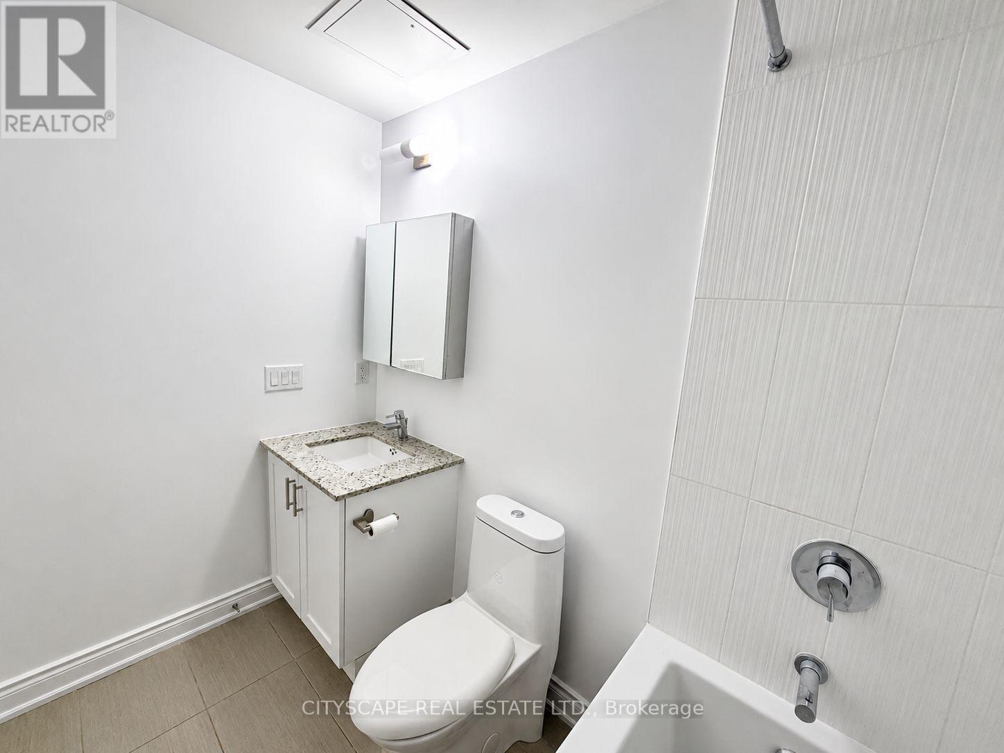 4pc Bathroom - 1003 - 9618 Yonge Street, Richmond Hill, ON - Indoor Photo Showing Bathroom