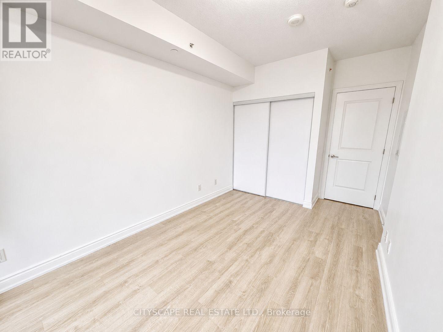 Primary Bedroom - 1003 - 9618 Yonge Street, Richmond Hill, ON - Indoor Photo Showing Other Room