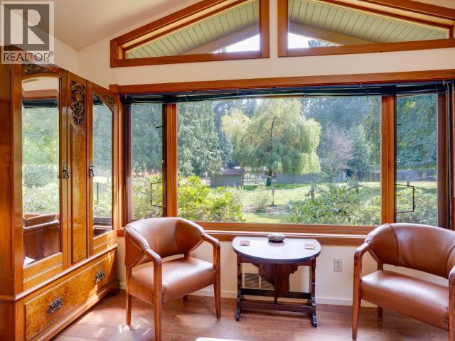 10440 Kelly Creek Road, Powell River, BC - Indoor