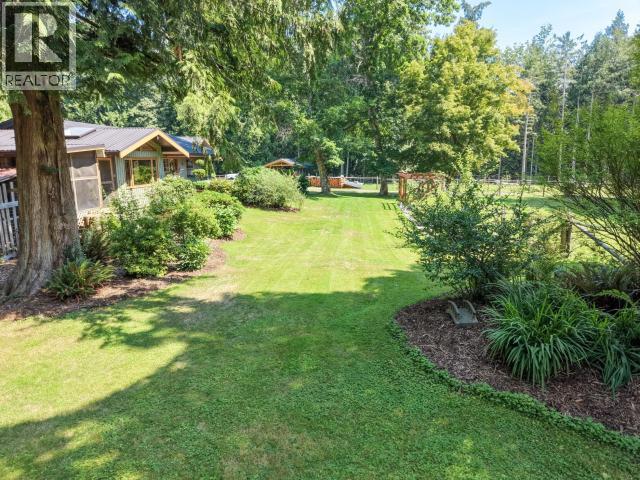 10440 Kelly Creek Road, Powell River, BC - Outdoor