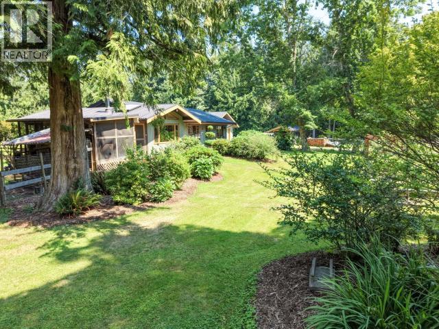 10440 Kelly Creek Road, Powell River, BC - Outdoor