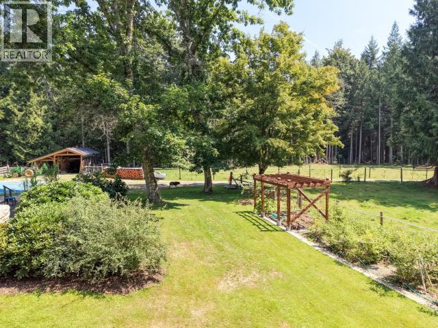 10440 Kelly Creek Road, Powell River, BC - Outdoor