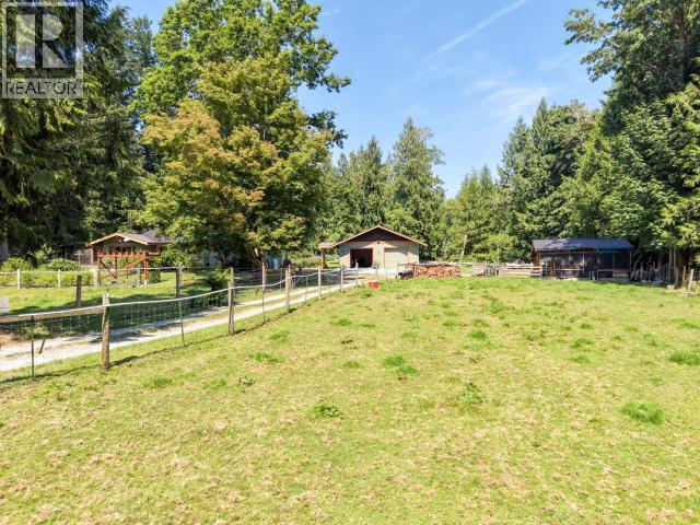 10440 Kelly Creek Road, Powell River, BC - Outdoor