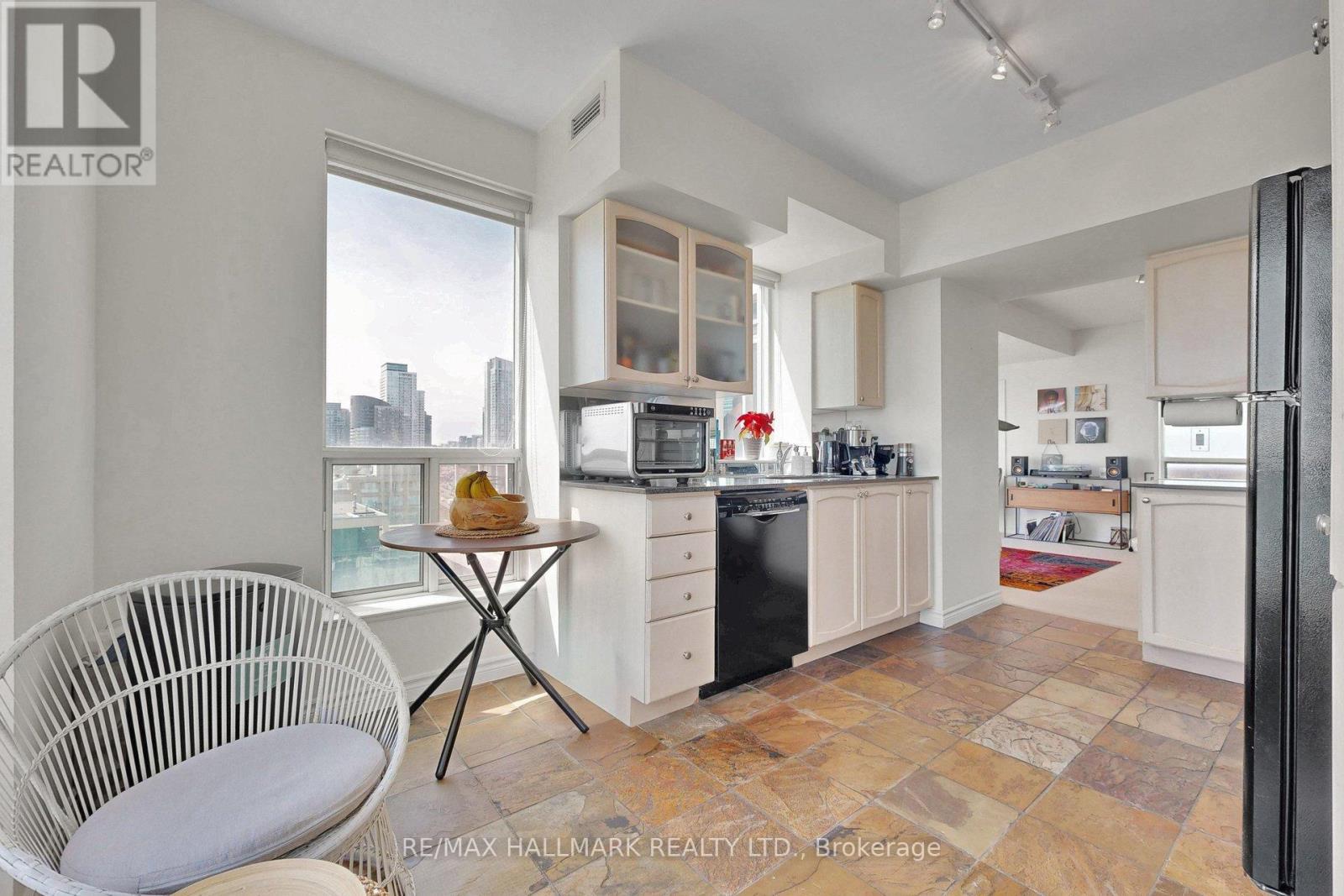 1516 - 410 Queens Quay W, Toronto, ON - Indoor Photo Showing Other Room