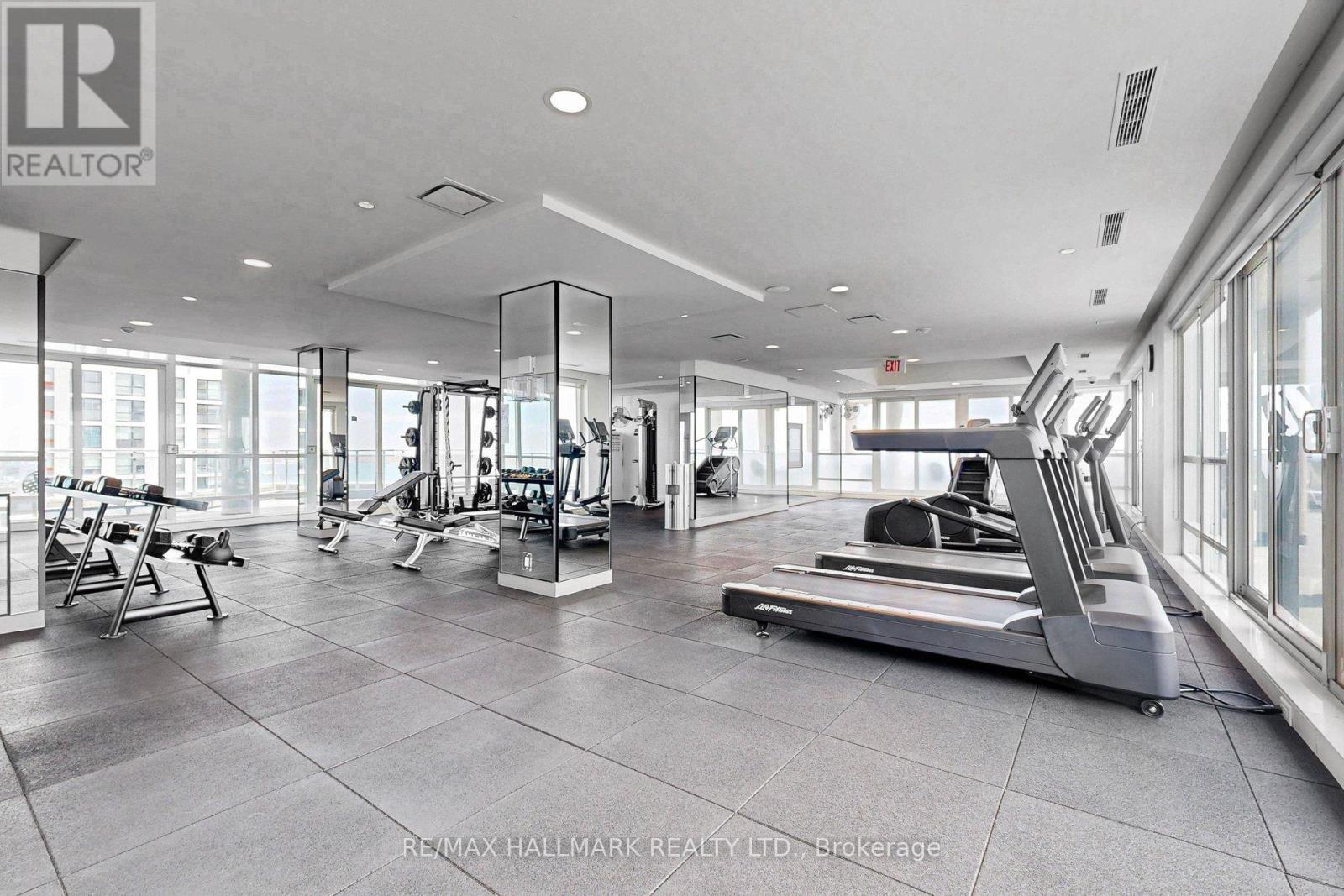1516 - 410 Queens Quay W, Toronto, ON - Indoor Photo Showing Gym Room