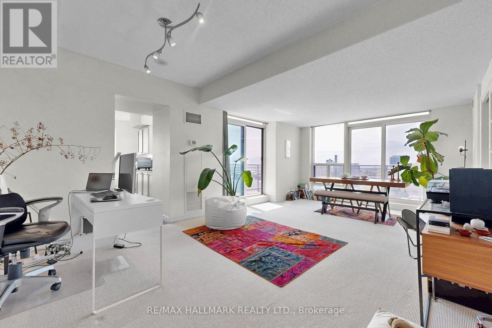 1516 - 410 Queens Quay W, Toronto, ON - Indoor