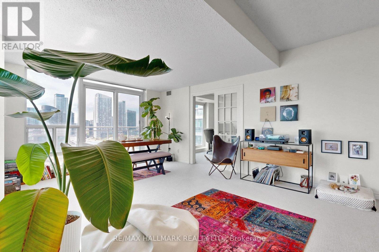 1516 - 410 Queens Quay W, Toronto, ON - Indoor