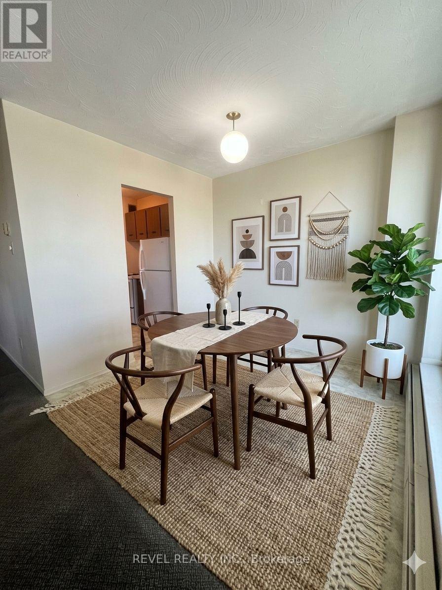 407 - 359 Geneva Street S, St. Catharines, ON - Indoor