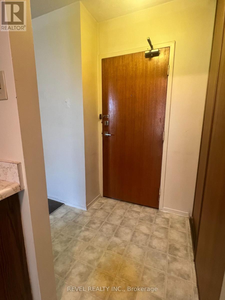 407 - 359 Geneva Street S, St. Catharines, ON - Indoor Photo Showing Other Room