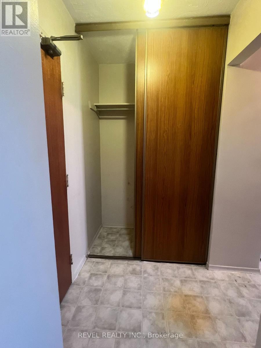 407 - 359 Geneva Street S, St. Catharines, ON - Indoor