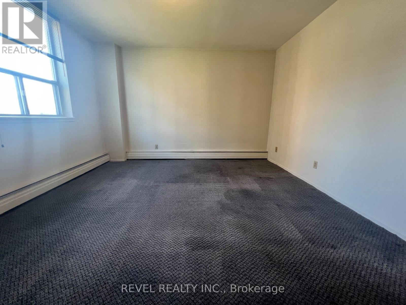 407 - 359 Geneva Street S, St. Catharines, ON - Indoor Photo Showing Other Room
