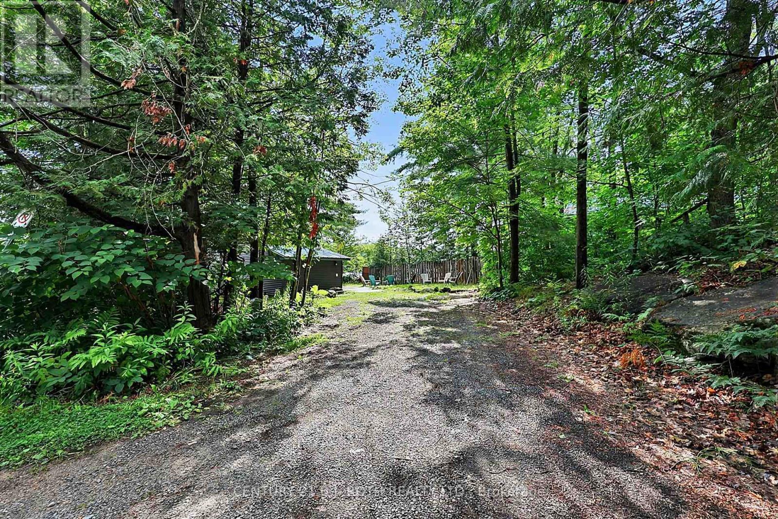 1100 Hewitt Street, Gravenhurst, ON - Outdoor